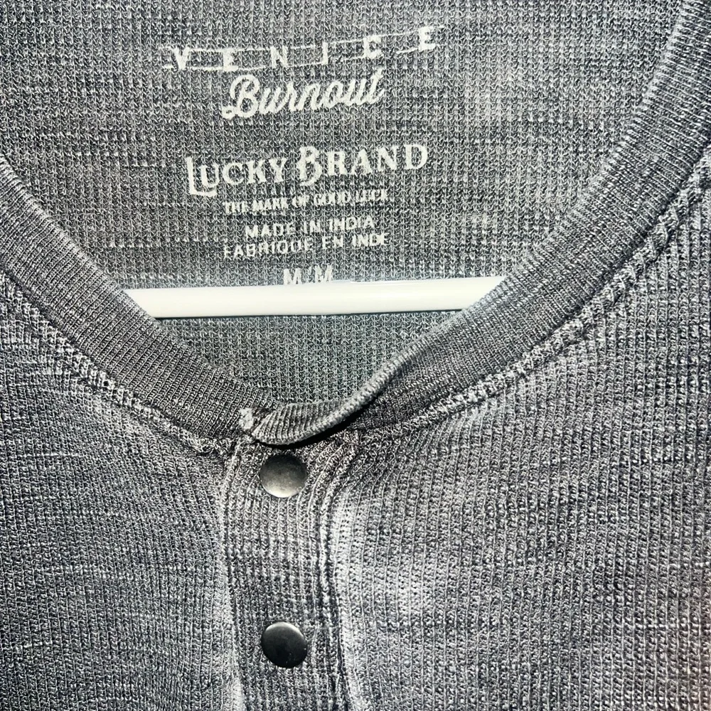 Lucky Brand Men's Charcoal Long Sleeve Henley - Picture 2 of 3